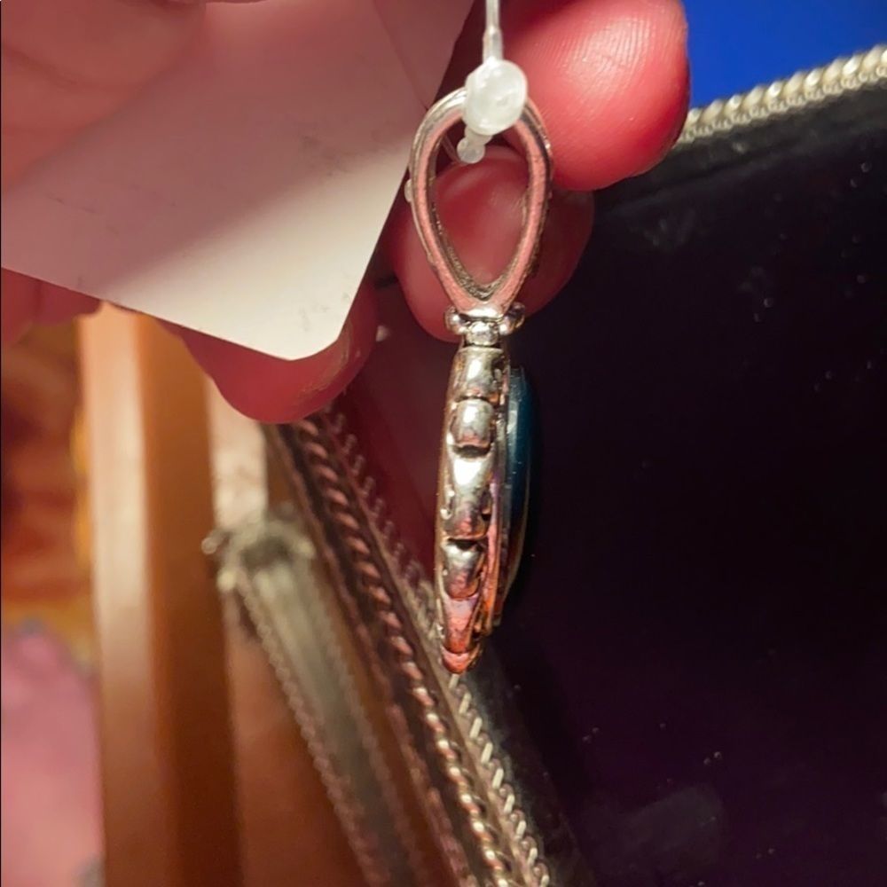 Pendant - Picture 3 of 5